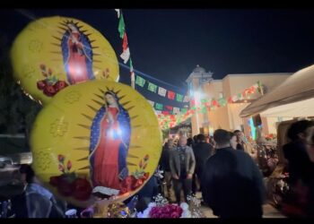 Comunidad se reúne para celebrar mañanitas a la Virgen de Guadalupe en San Diego