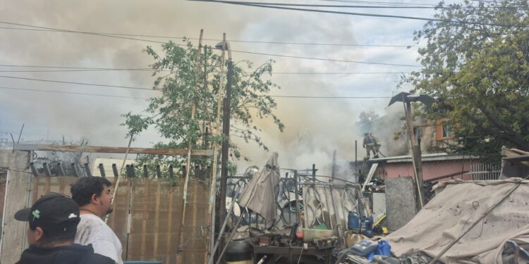 Incendio en Tijuana dejó dos adultos mayores sin vida