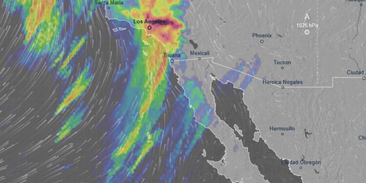 Tormenta de Navidad amenaza con evacuaciones, inundaciones y deslaves en el sur de California