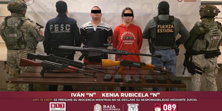 Aseguran fusil Barrett calibre .50 y arsenal en Tijuana