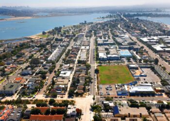 El impuesto propuesto para las casas de vacaciones podría superar los 12,000 dólares