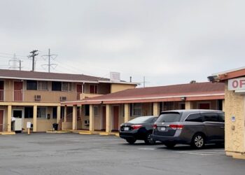 Motel de Chula Vista inicia transformación en viviendas permanentes para personas sin hogar