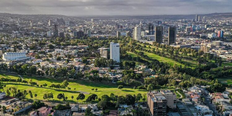 Tijuana enfrenta retos para adaptarse a un año económico complejo