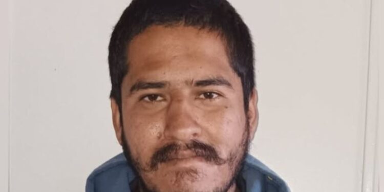 Buscan a joven deportado visto por última vez en Tijuana