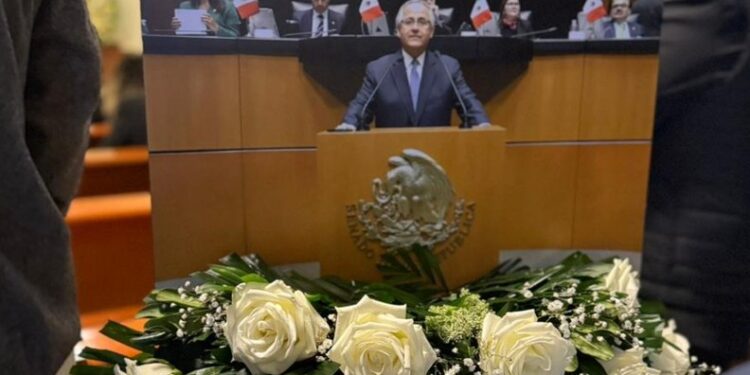 Funeral de Gustavo Sánchez Vásquez reúne a figuras políticas en Mexicali