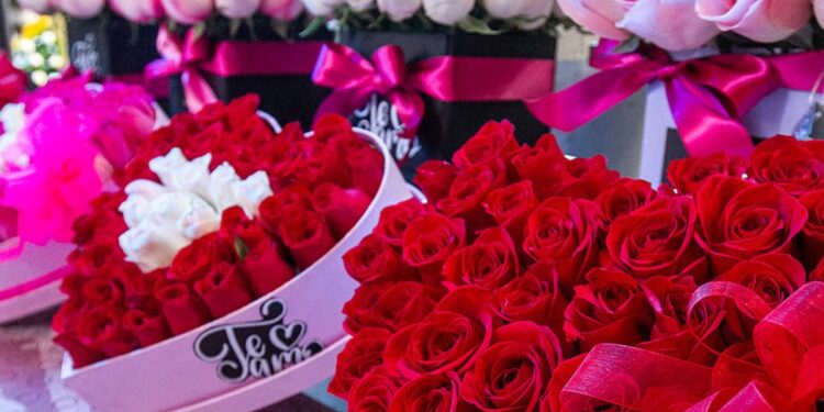 Gasto por Día de San Valentín aumentará 5.8% este año