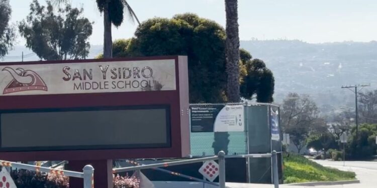 Escuela secundaria de San Ysidro, entra en ‘lockdown’ tras operativo policial en la zona