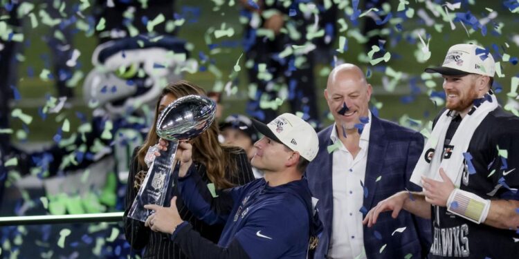 Los Seattle Seahawks se ponen oficialmente a la venta