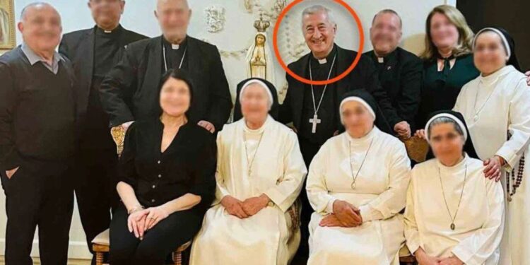 Obispo caldeo de San Diego bajo investigación por presuntas irregularidades financieras y conducta impropia