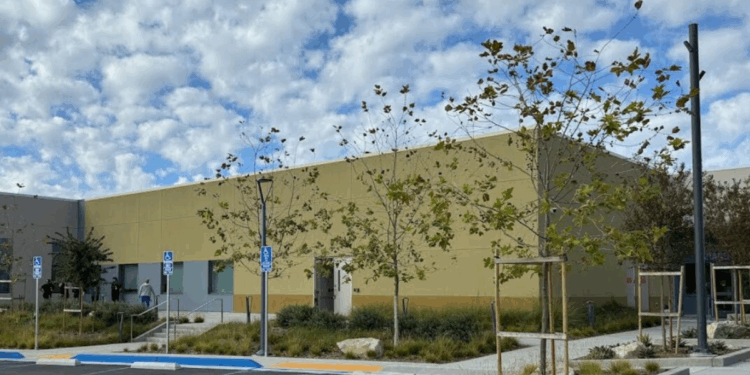 Abre nuevo centro psiquiátrico del condado en Oceanside