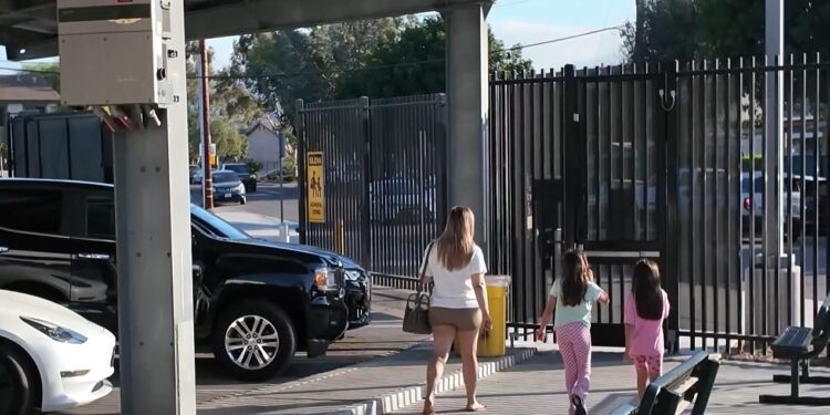 Escuelas de San Ysidro enfrentan crisis finaciera y posibles recortes en programas educativos
