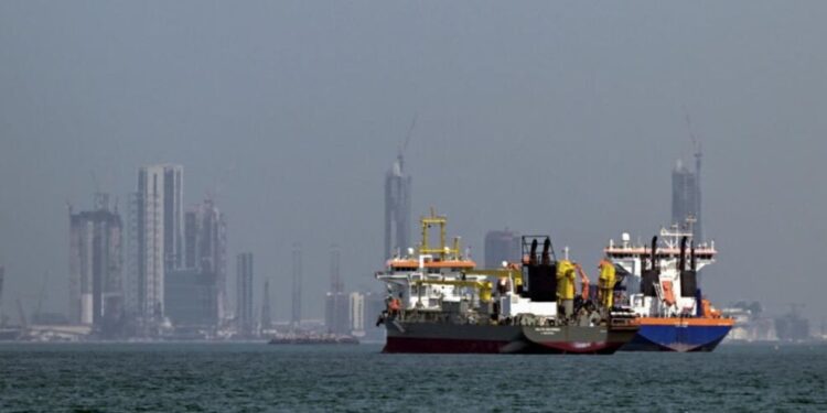 Irán cerrará el estrecho de Ormuz si EUA ataca sus plantas energéticas