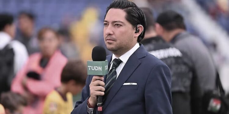 Periodista deportivo mexicano habría sido detenido en Sudáfrica durante cobertura