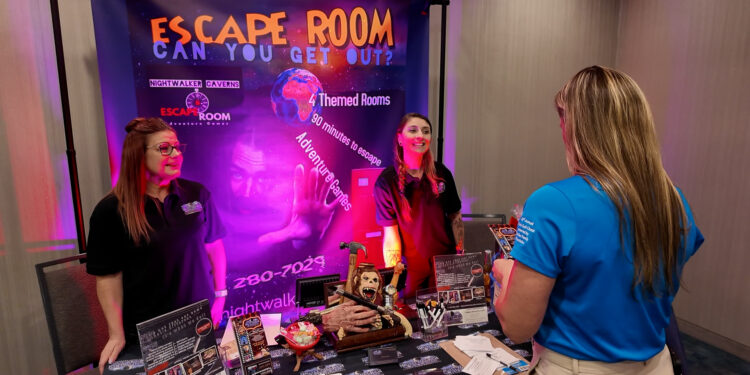 El corazón empresarial de La Mesa se reúne en la 11a. Business Expo anual