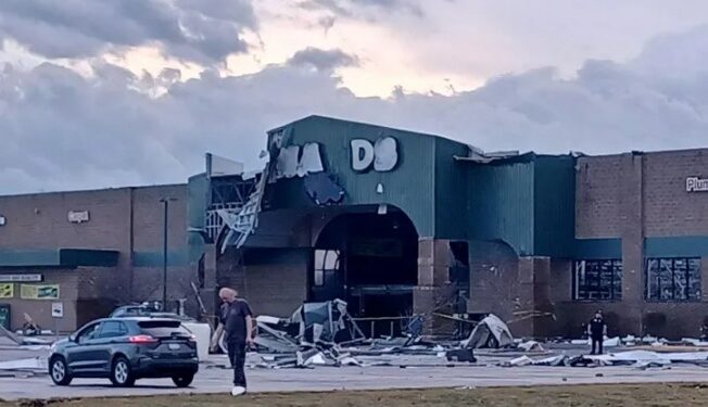 Tormentas y tornados dejaron al menos seis muertos en Michigan y Oklahoma