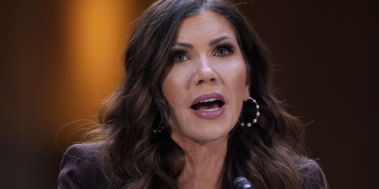 Trump anuncia salida de Kristi Noem del Departamento de Seguridad Nacional