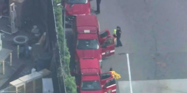 Reportan incidente con materiales peligrosos en Disneyland; al menos dos personas hospitalizadas