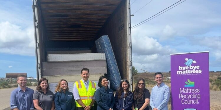 El programa gratuito de San Diego procesa 51,000 colchones