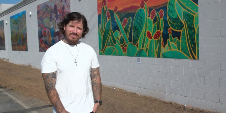 Escondido se transforma: Inauguran galería al aire libre con murales en el Creek Trail