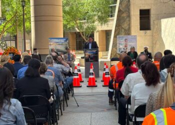 Conmemoran a víctimas de carreteras y piden a conductores respetar zonas de mantenimiento vial