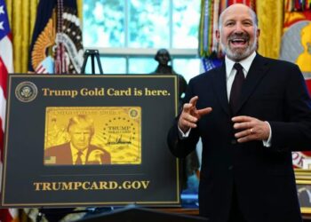 Gobierno de Trump aprueba primera “tarjeta dorada”: visa de residencia por un millón de dólares