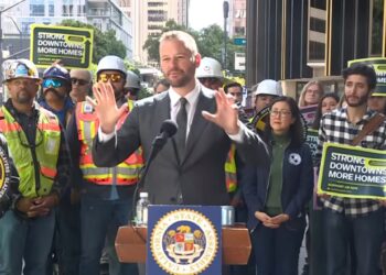 California apuesta por la Ley de Revitalización del Centro: Vivienda y empleo para revivir las ciudades