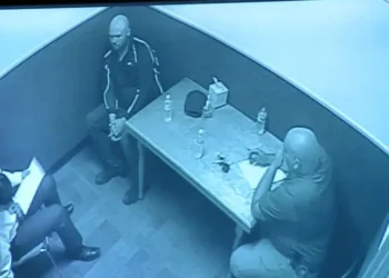 athena-strand-video-muestra-tanner-horner