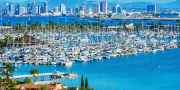 hallan-cadaver-mujer-cerca-coronado-yacht-club