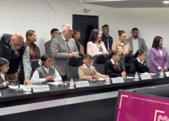 ninos-toman-protesta-funcionarios-por-un-dia-tijuana