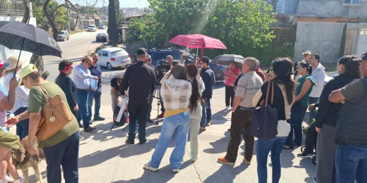 vecinos-lomas-coronado-instalacion-semefo