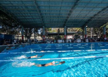Inauguran alberca rehabilitada en la Unidad Deportiva Tijuana