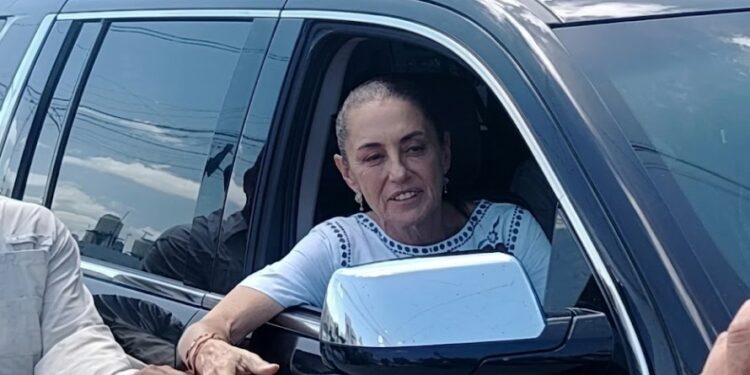 Sheinbaum calla en Mérida sobre exfuncionarios de Sinaloa
