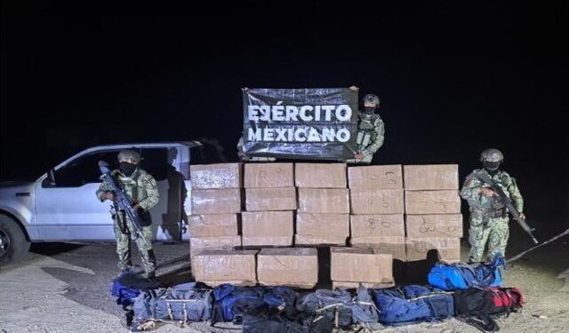 Ejército Mexicano detiene a cuatro personas con cargamento de metanfetamina en Tecate