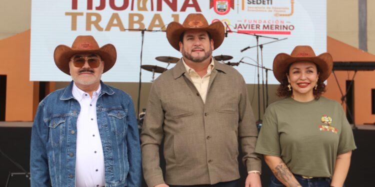 Alcalde Ismael Burgueño participa en el SUCOMM Fest 2026 en Tijuana