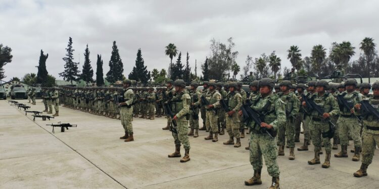 Llegan trescientos militares para la reforzar seguridad en Baja California