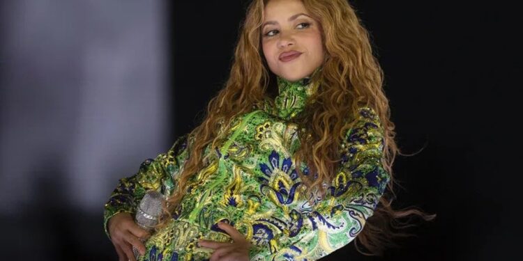 Shakira reúne a más de 2 millones de personas en Brasil