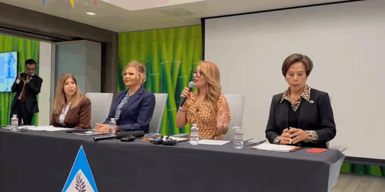 Fiscalías de San Diego y Baja California firman acuerdo para atender violencia contra mujeres en la frontera