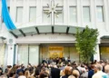Grupo de jóvenes intenta irrumpir en iglesia de la Cienciología en San Diego