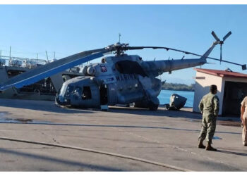 Helicóptero de la Marina realiza aterrizaje de emergencia en Mazatlán