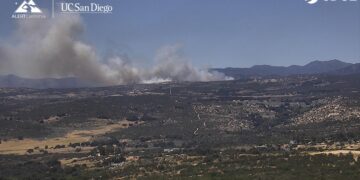 Incendio Tusil avanza rápidamente en la reservación de Campo