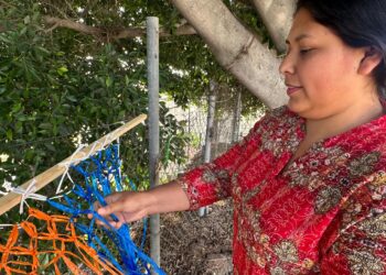 Tejiendo Redes convierte porterías mundialistas en arte migrante desde Tijuana