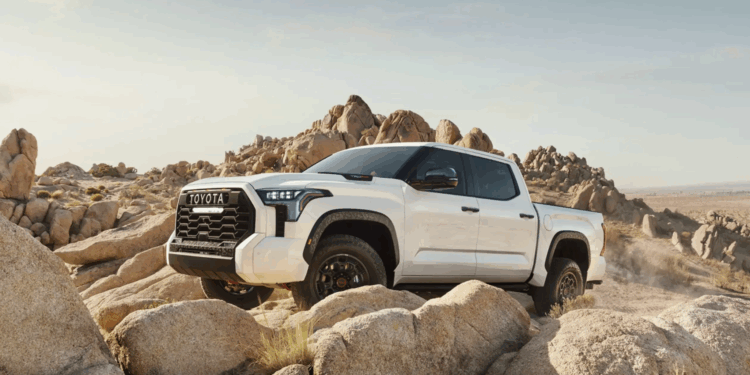 Toyota retira más de 43 mil camionetas Tundra por posible falla en el motor