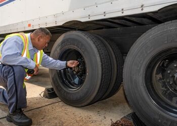 USPS busca contratar técnicos automotrices en San Diego