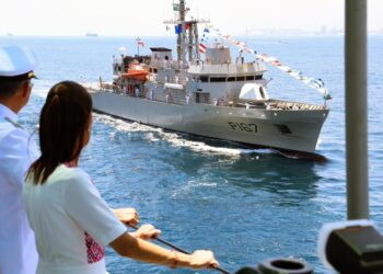 Sheinbaum defiende la soberanía nacional en el Día de la Marina