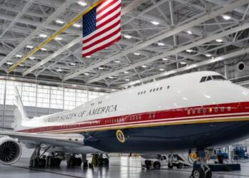 Trump estrenó el nuevo avión presidencial en Washington