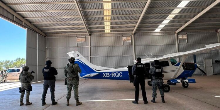 Localizan hangar clandestino, aeronave y droga en Mexicali