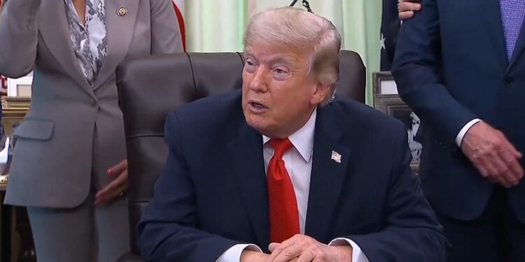 Trump frena ataque con misiles contra Irán