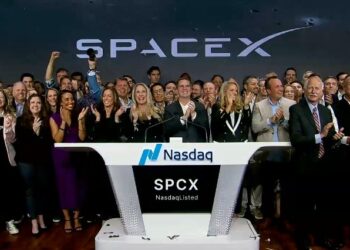 Trabajadores de SpaceX se benefician por entrada a la bolsa de valores