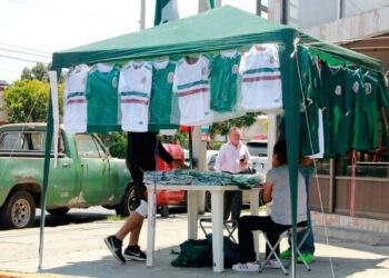 Siete de cada 10 jerseys de la Selección Mexicana son piratas