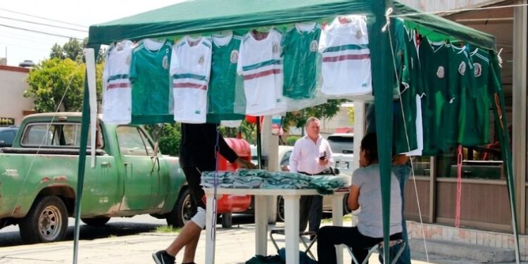 Siete de cada 10 jerseys de la Selección Mexicana son piratas